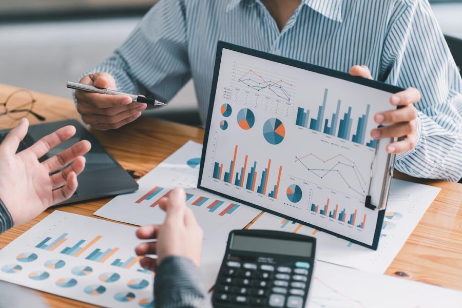 Asesoramiento contable, servicios fiscales empresariales y personales.